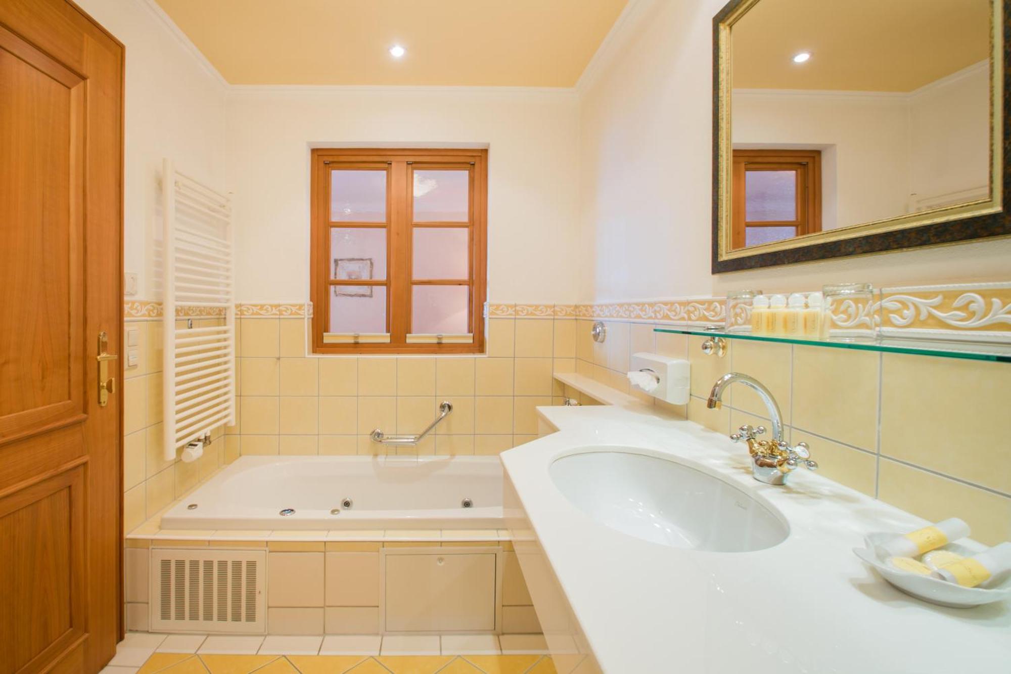 Hotel Alpenschloessl Sankt Johann im Pongau Extérieur photo