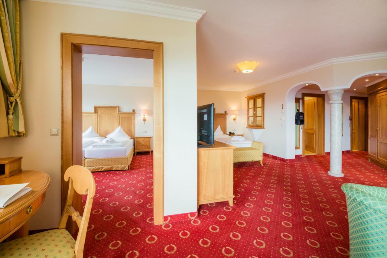 Hotel Alpenschloessl Sankt Johann im Pongau Extérieur photo